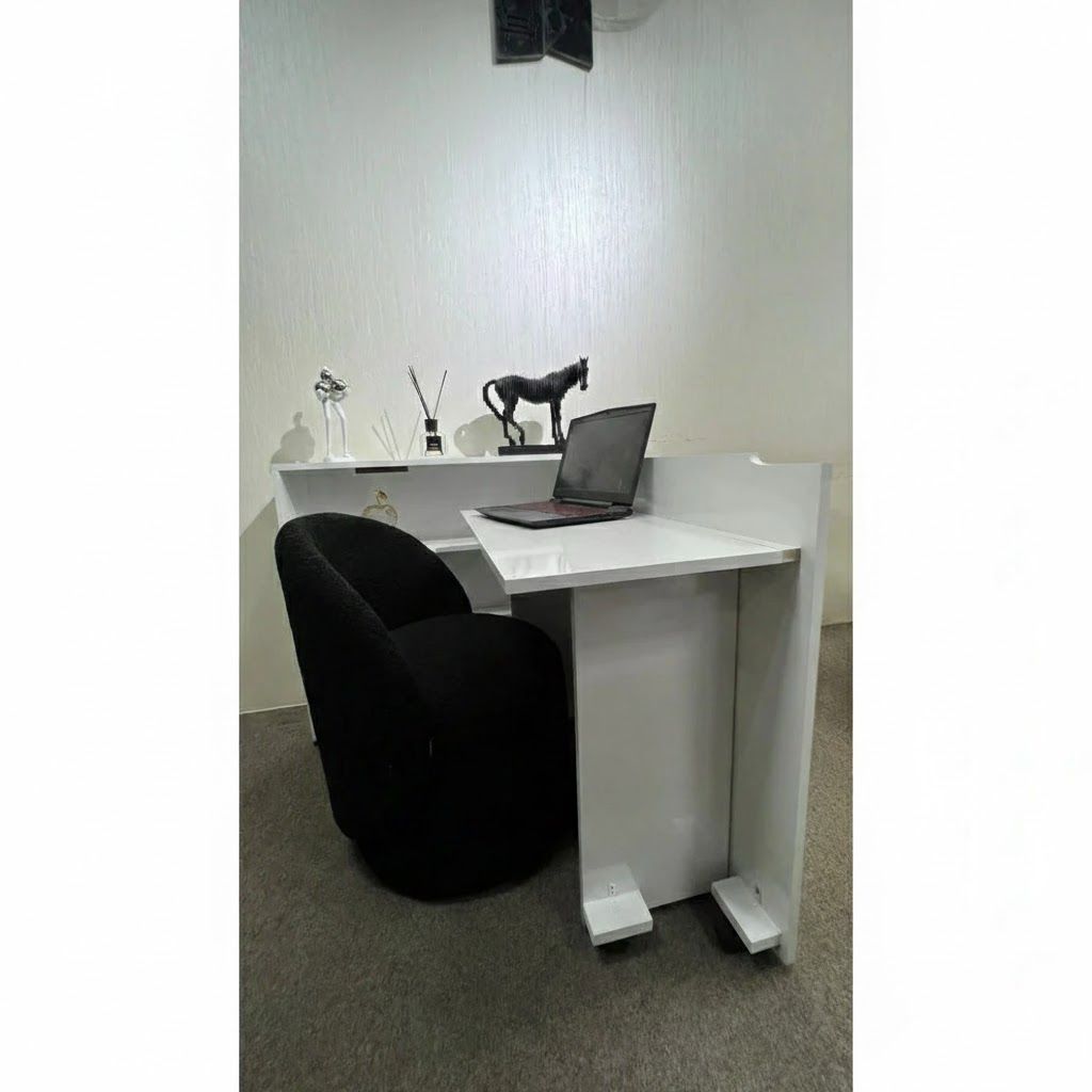 خزانة تخزين مع مكتب خدمة مدمج بعجلات – جوج فواحد